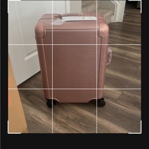 Brand new luggage Calpak